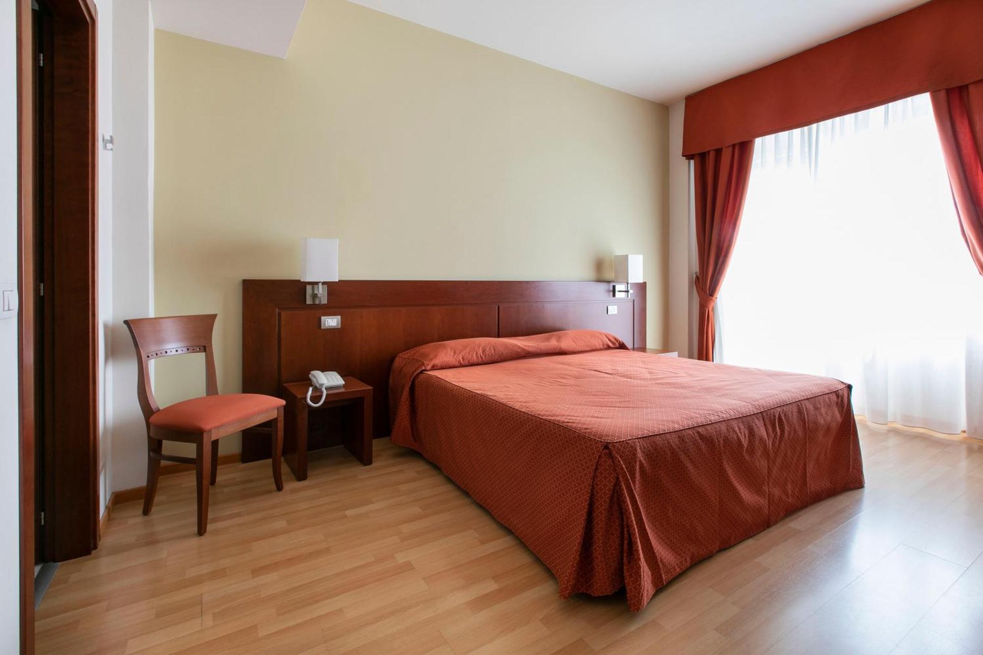 Hotel Conradi Chiavenna Kültér fotó