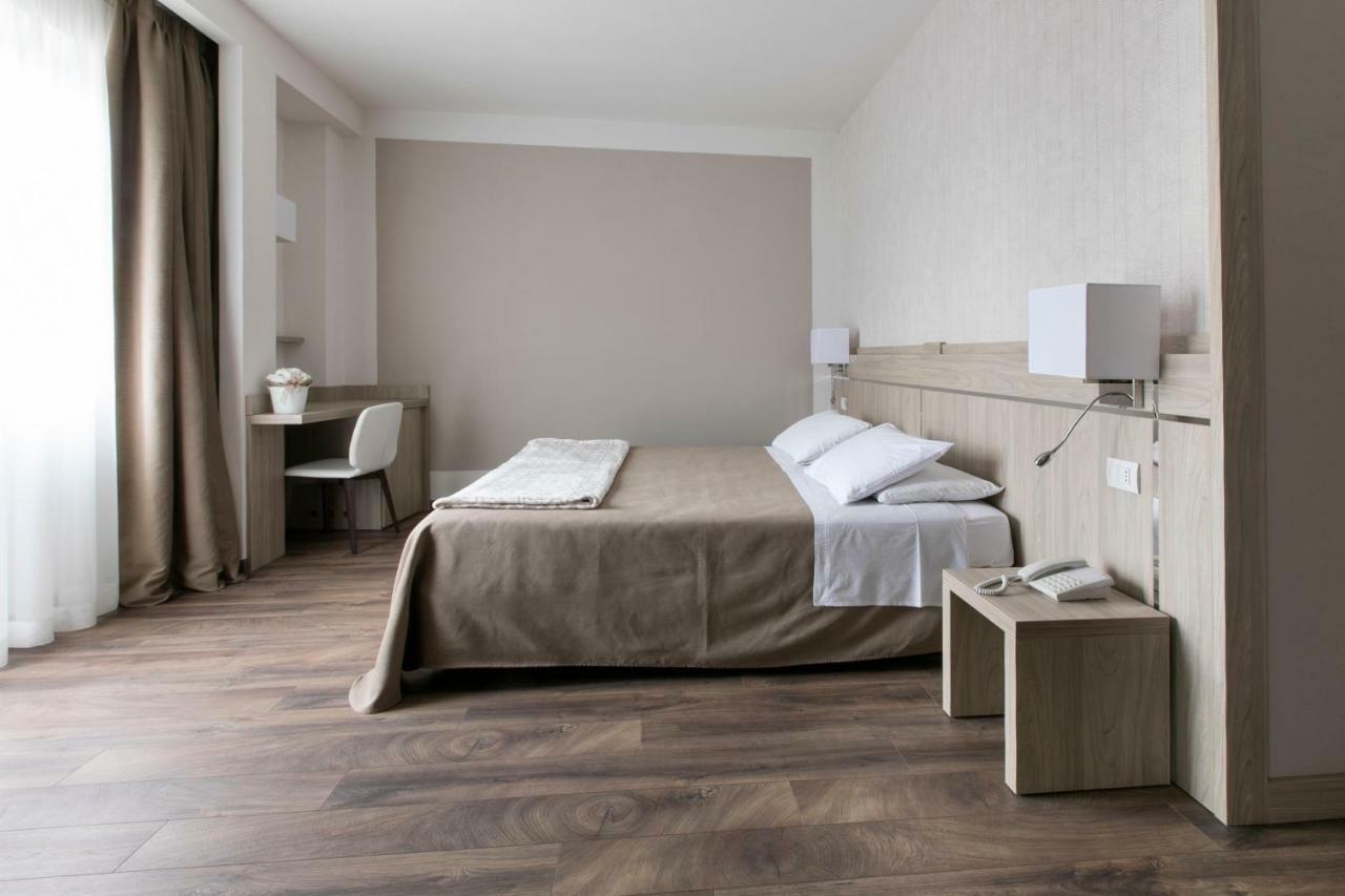 Hotel Conradi Chiavenna Kültér fotó